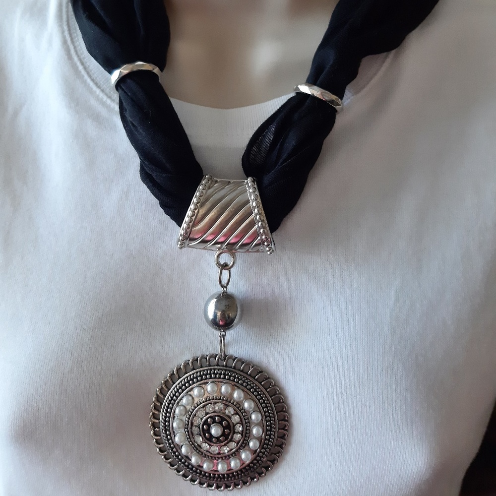 Scarf, neck with embellishment